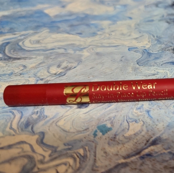 🆕 Double Wear Stay-in-Place Lip Pencil - Picture 3 of 6
